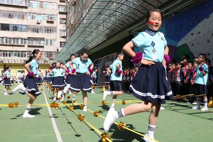 了许多装备